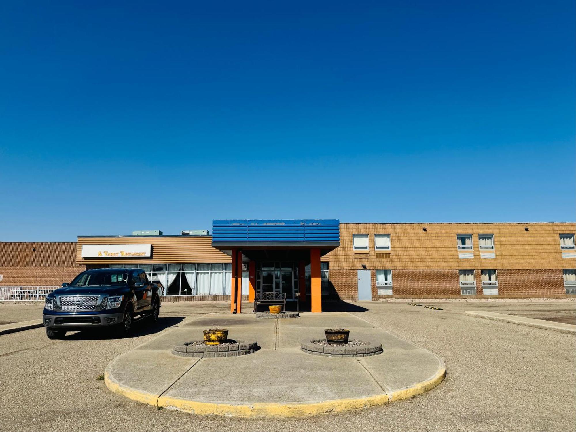 Best Stay Inn Melville Exterior photo